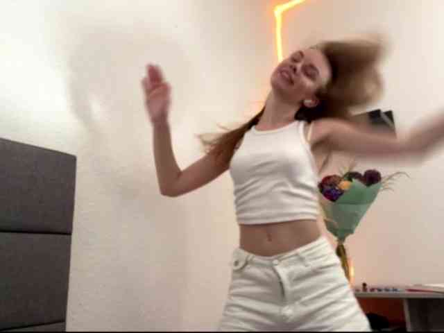 SunStrike Sex Cam Show