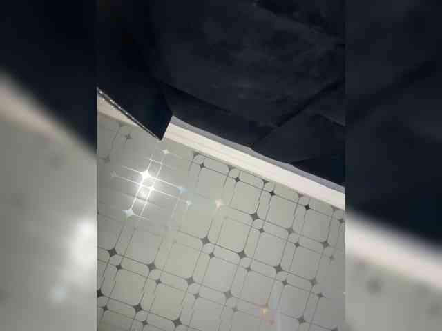 JunePussy webcam