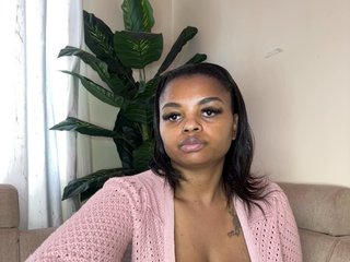 Pretty-thicky's Live Webcam
