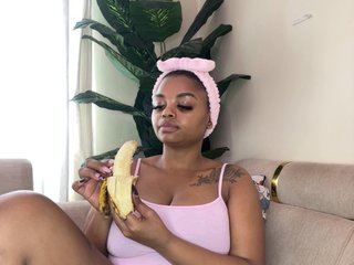 Pretty-thicky's Live Webcam