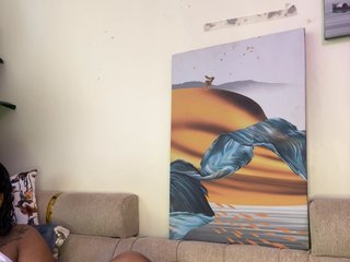 Pretty-thicky's Live Webcam