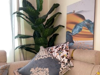 Pretty-thicky's Live Webcam