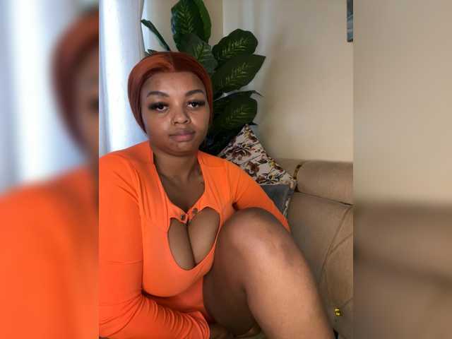 Pretty-thicky live cam on BongaCams