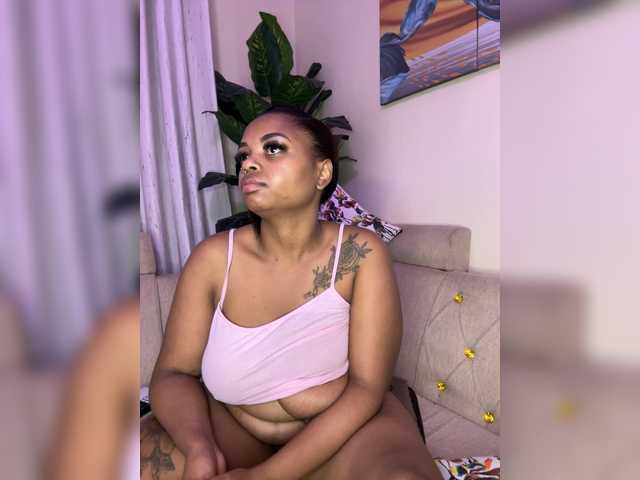 Pretty-thicky live cam