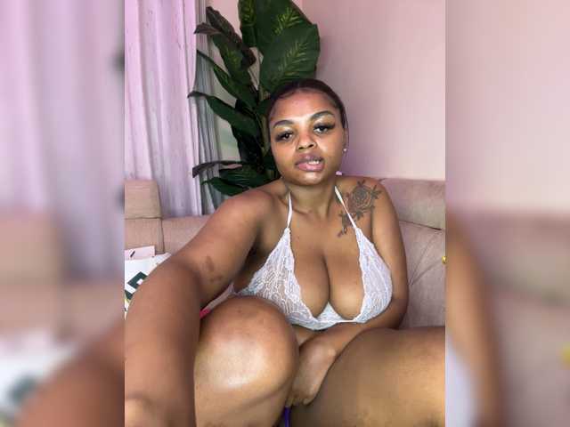 pretty-thicky live sex