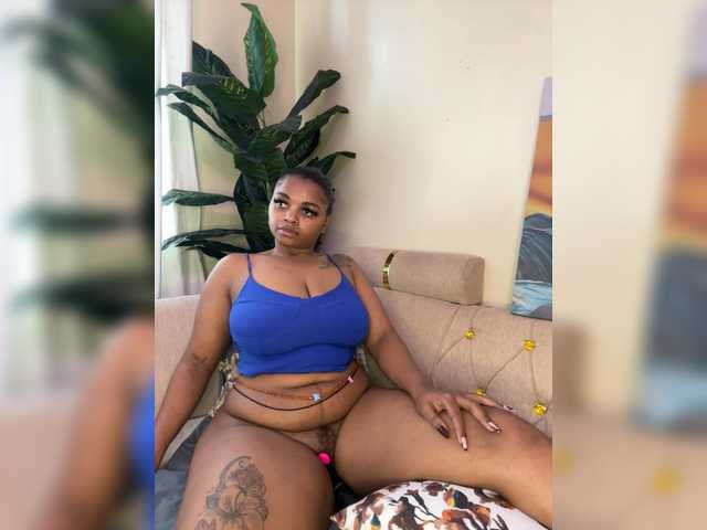Pretty-thicky live webcam show