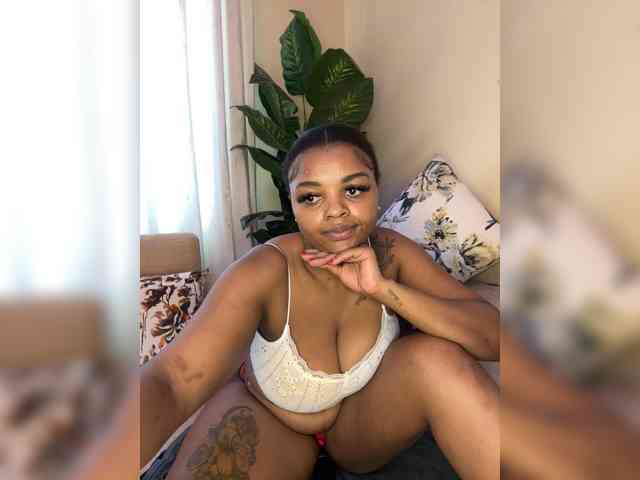Pretty-thicky webcam