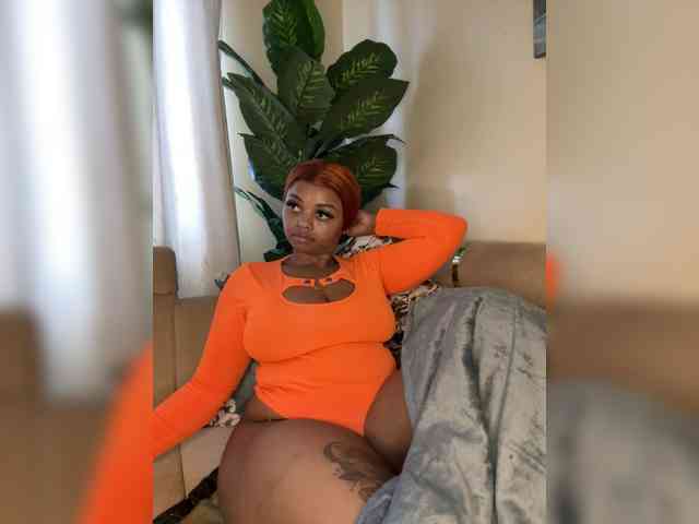 Model: Pretty-thicky