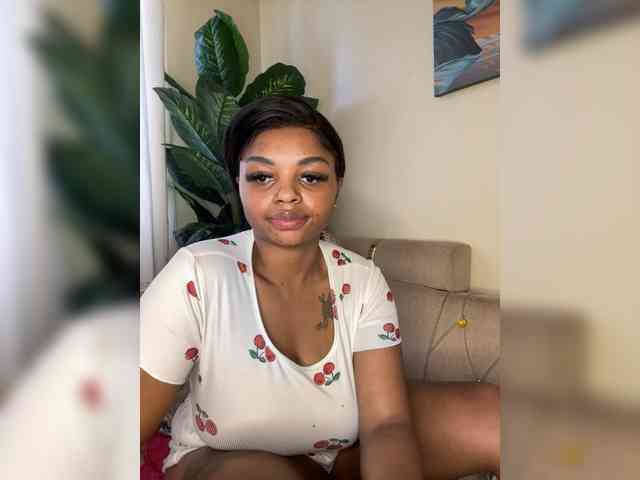 Pretty-thicky webcam