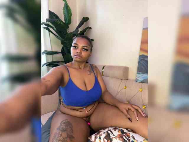 Pretty-thicky webcam