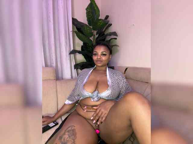 Pretty-thicky webcam