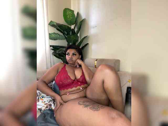 Pretty-thicky webcam