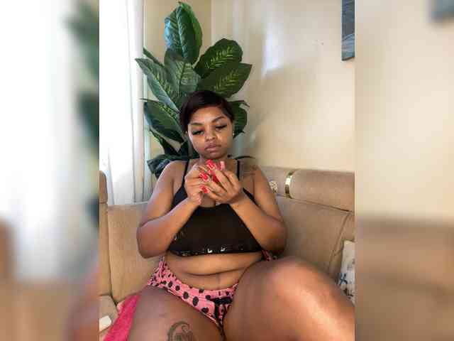 Pretty-thicky webcam