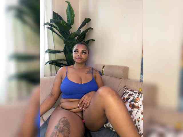 Pretty-thicky webcam