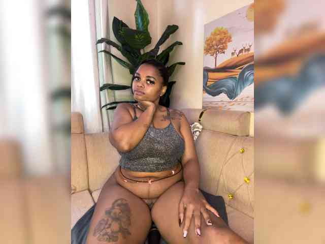 Pretty-thicky webcam