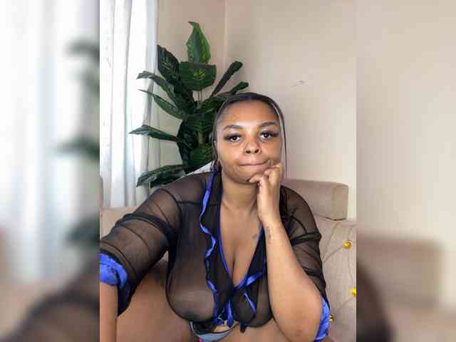 Pretty-thicky webcam