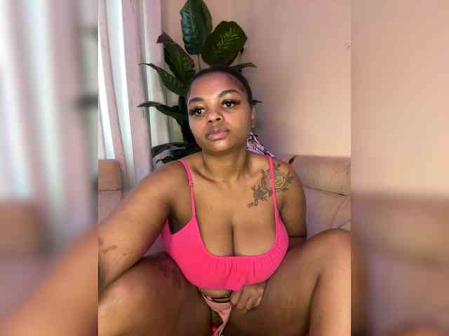 Pretty-thicky webcam