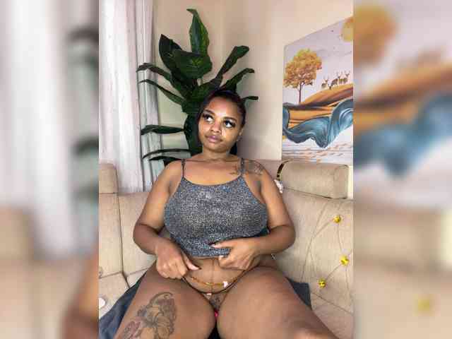 Pretty-thicky webcam