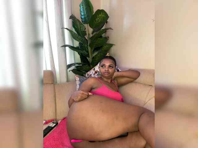 Pretty-thicky webcam