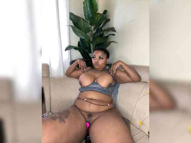 Pretty-thicky webcam