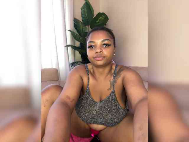 Pretty-thicky webcam