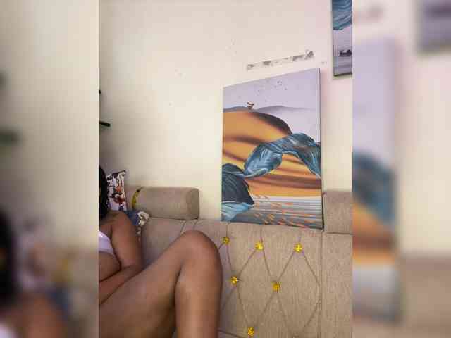 Pretty-thicky webcam