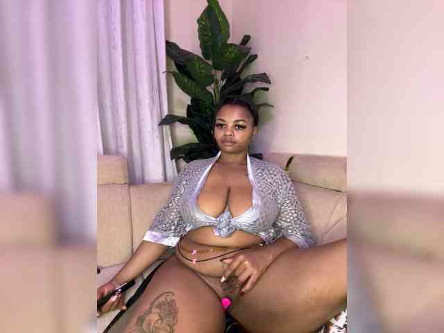 Pretty-thicky webcam
