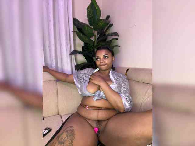 Pretty-thicky webcam