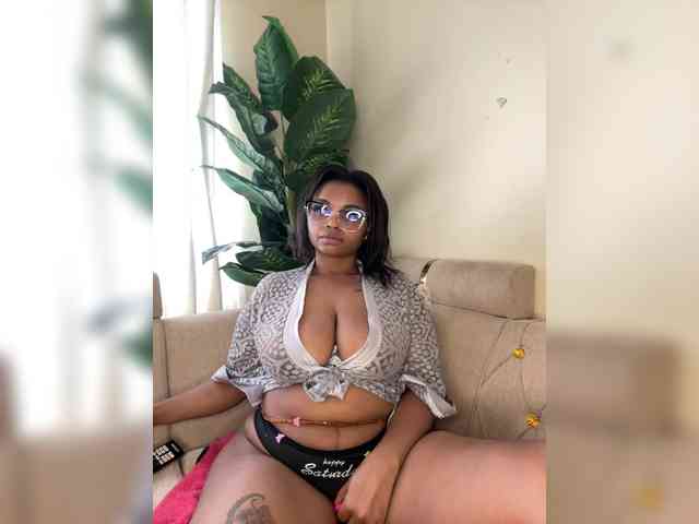 Pretty-thicky webcam