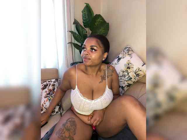 Pretty-thicky webcam