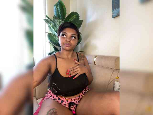 Pretty-thicky webcam