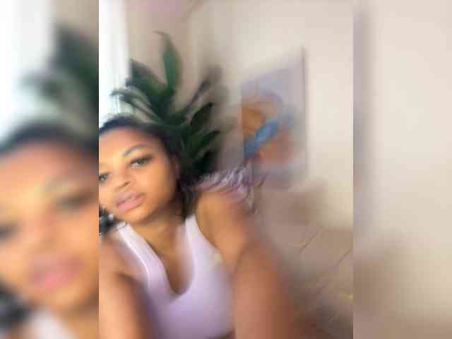 Pretty-thicky webcam