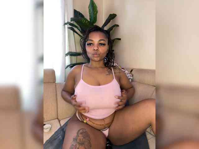 Pretty-thicky webcam