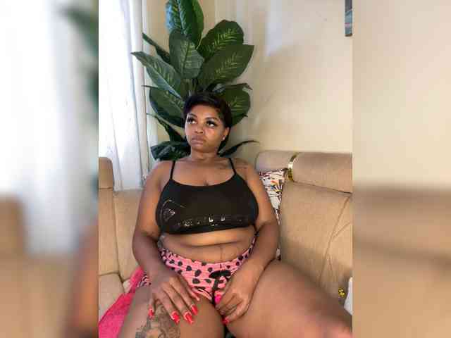 Pretty-thicky webcam
