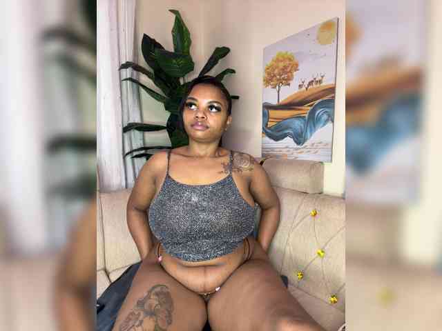 Pretty-thicky webcam