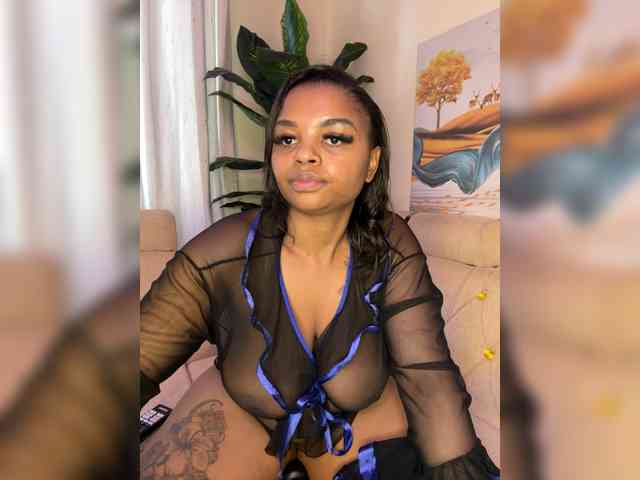 Pretty-thicky webcam