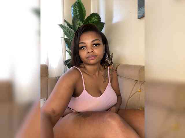 Pretty-thicky webcam