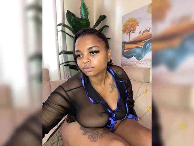 Pretty-thicky webcam