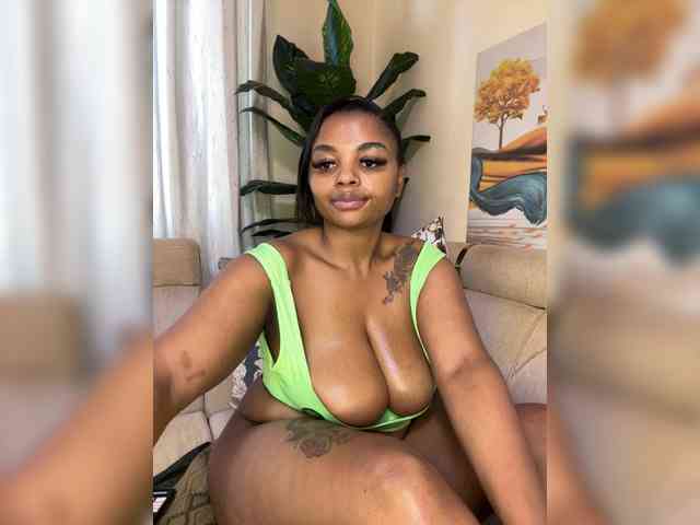 Pretty-thicky webcam