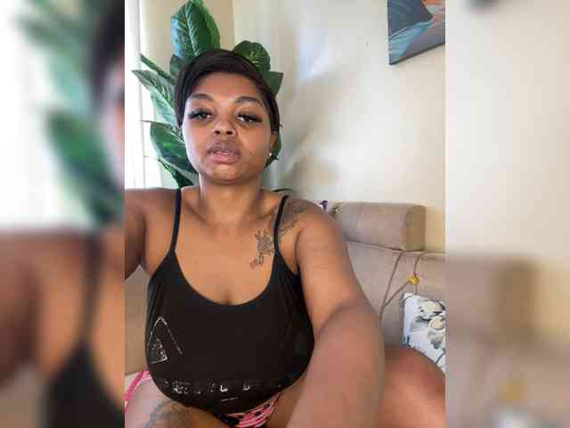 Pretty-thicky webcam