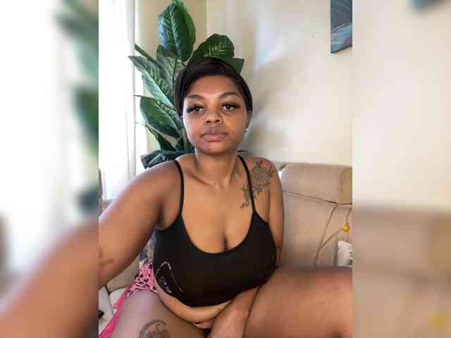 Pretty-thicky webcam