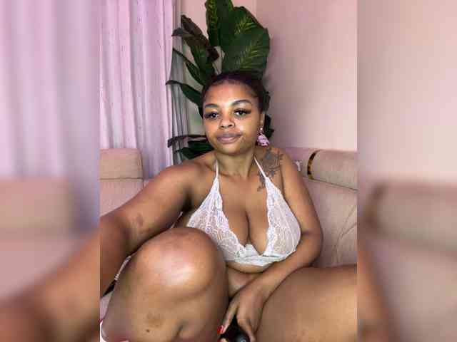 Pretty-thicky webcam