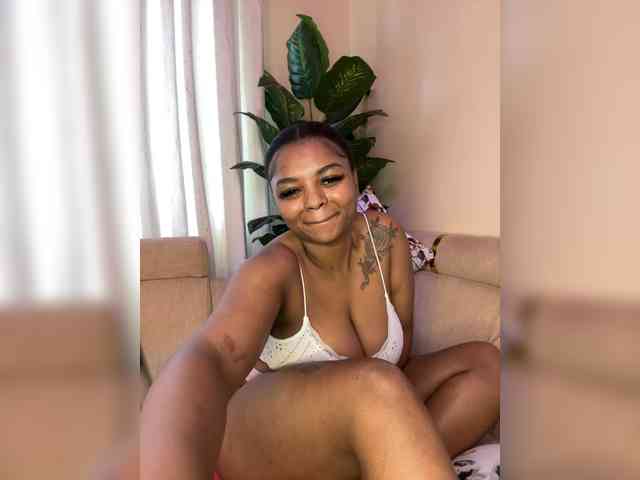 Pretty-thicky webcam