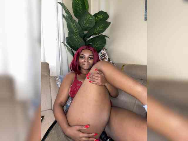 Pretty-thicky webcam