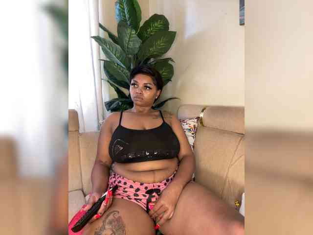 Pretty-thicky webcam