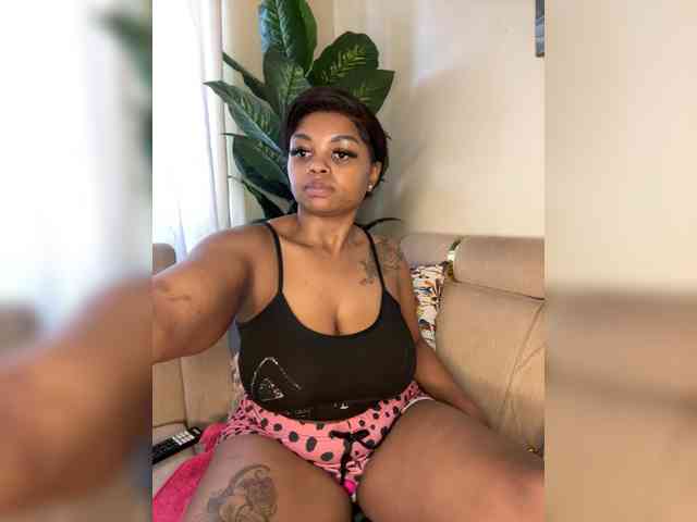 Pretty-thicky webcam