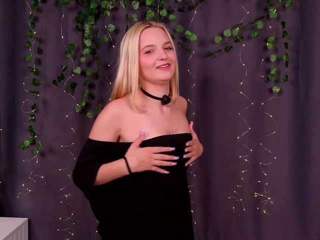 Nymphomaniac08 live cam on BongaCams