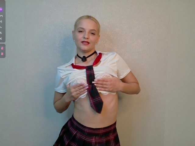 Nymphomaniac08 live cam on BongaCams