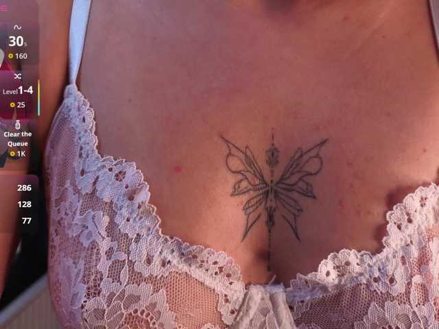 Nymphomaniac08 live cam on BongaCams