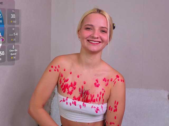 Nymphomaniac08 live cam on BongaCams